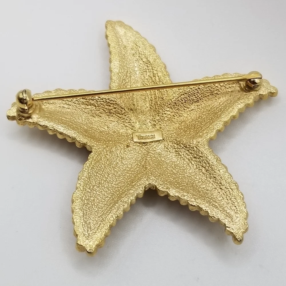 Trifari Enamel Starfish Brooch Pin Vintage Gold Tone Nautical Ocean Beach Animal